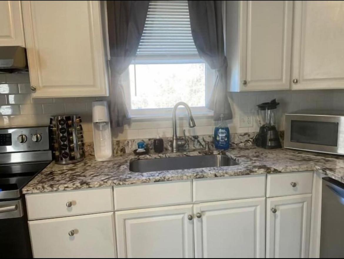 Charming Cottage Historic Falmouth Cape Cod Near Beach And Downtown 2Br 1Bath Deck Luaran gambar